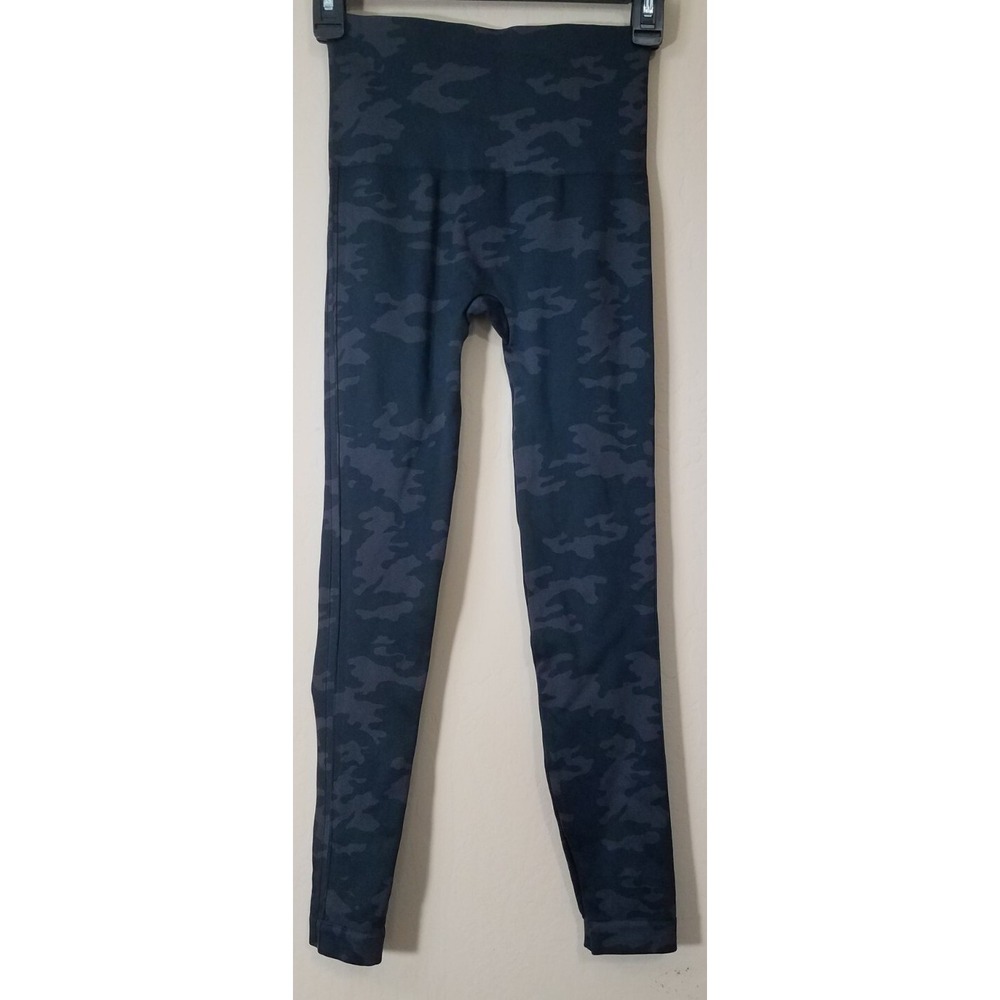 Spanx Look At Me Now Seamless Cropped Leggings Gray Camo Women Size Small